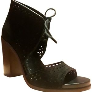 Gianni Bini Gypsie Daze Block Heels